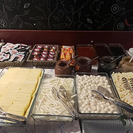 酒店 麦格纳公寓 3*